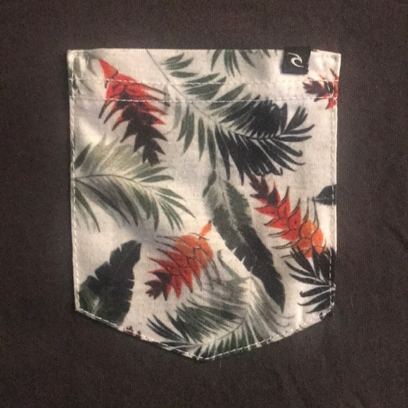Men's Small Ripcurl Grey Palm Fronds Pocket Tee - Picture 3 of 4